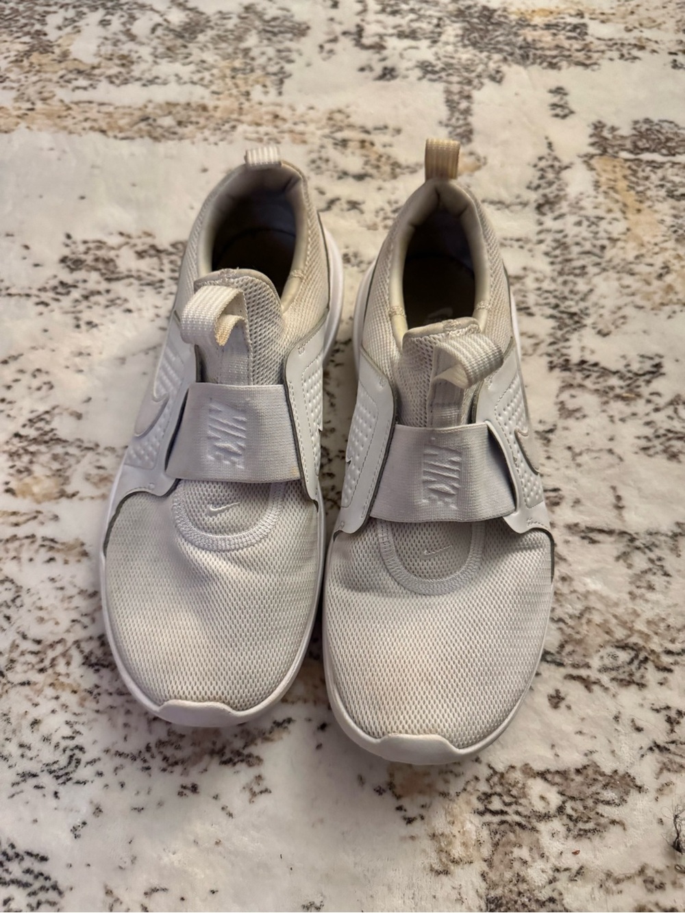 Nike Women’s AD Comfort Triple White - Picture 4 of 5